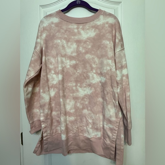 Old Navy Tops - Old Navy Women’s Oversize Sweatshirt